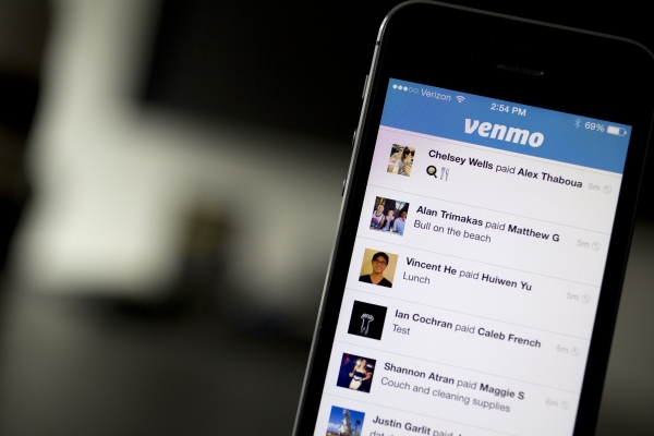 Venmo adds a check-cashing feature, waives fees for stimulus checks