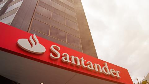 Santander to make job and branch cuts in Spain - Reuters